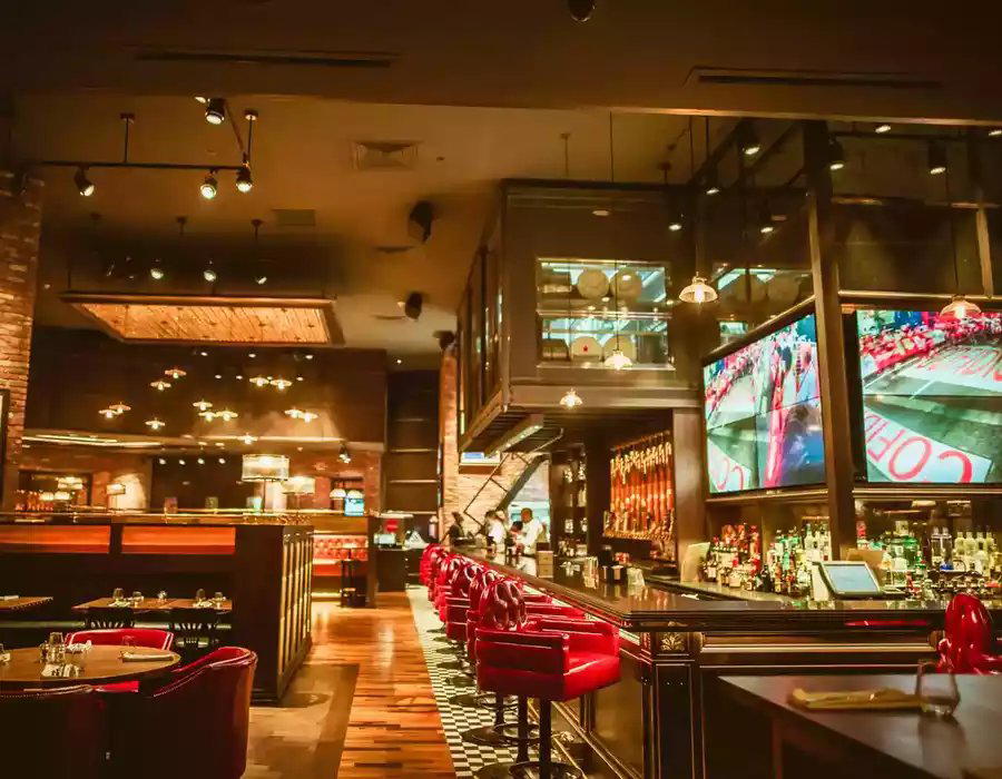 The Swimming Pig Gastropub bar in Nassau