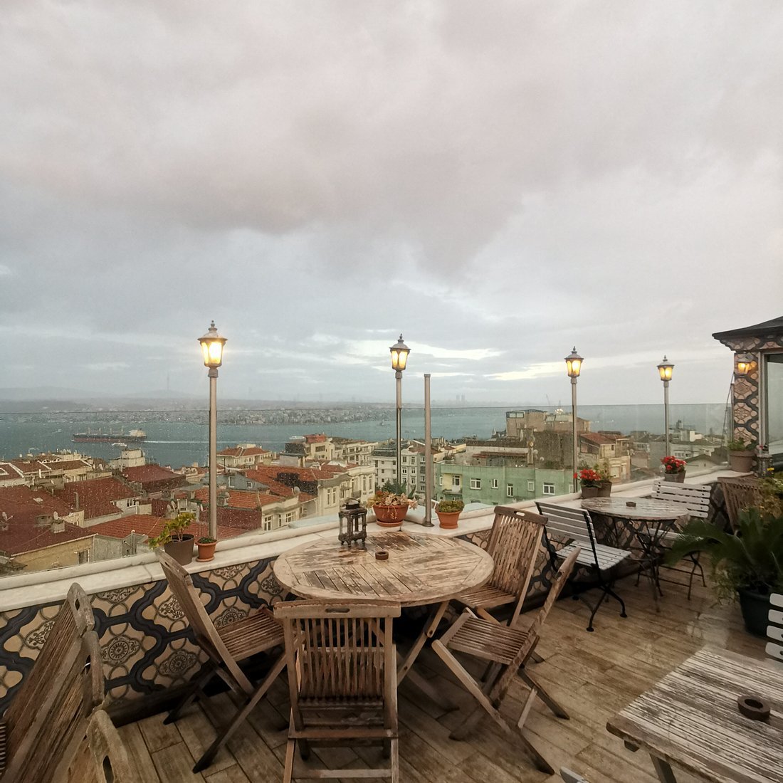 5. Kat Restaurant bar in Istanbul, Turkey