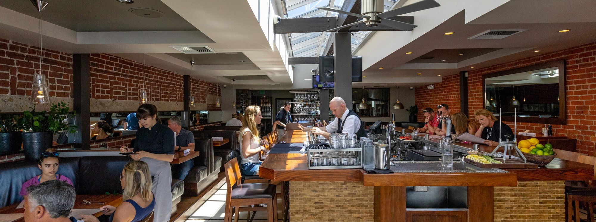 Nick's Laguna Beach, Restaurant in Laguna Beach