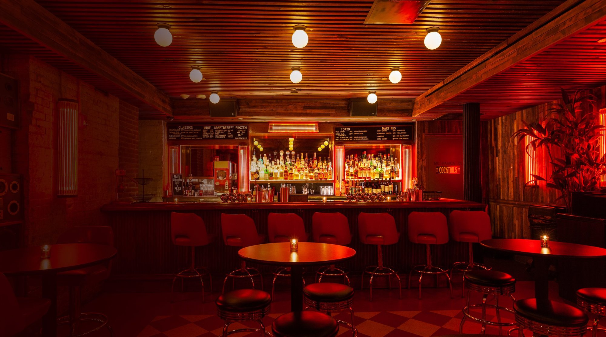 Au Cheval, Bar in New York City