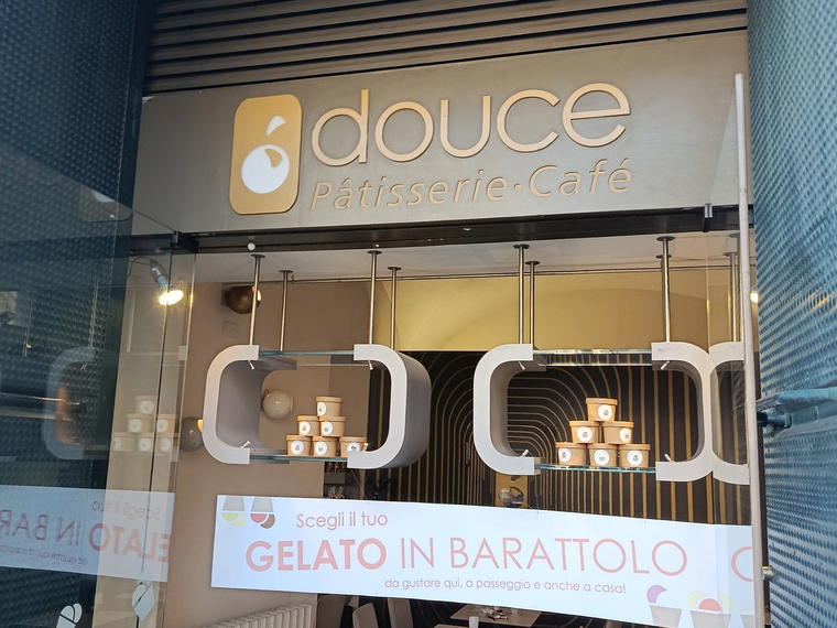 Douce Pâtisserie Café, Genoa, Italy