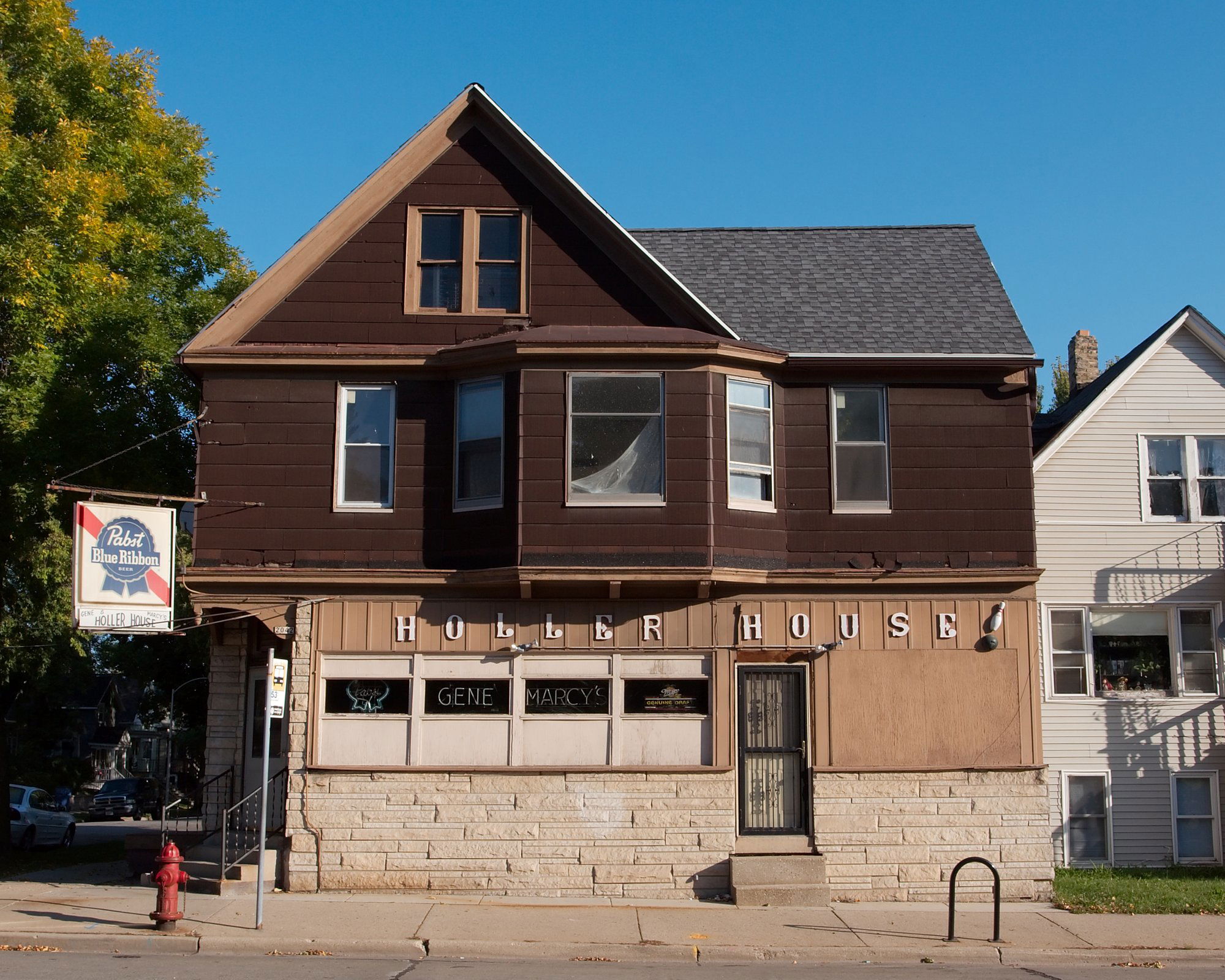 Holler House | Milwaukee and the Nation’s Oldest Alleys, Bar in Milwaukee