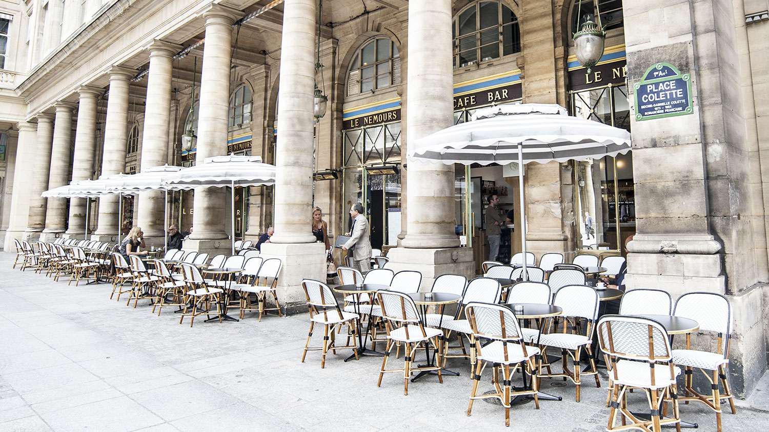 Le Nemours, Bar in Paris