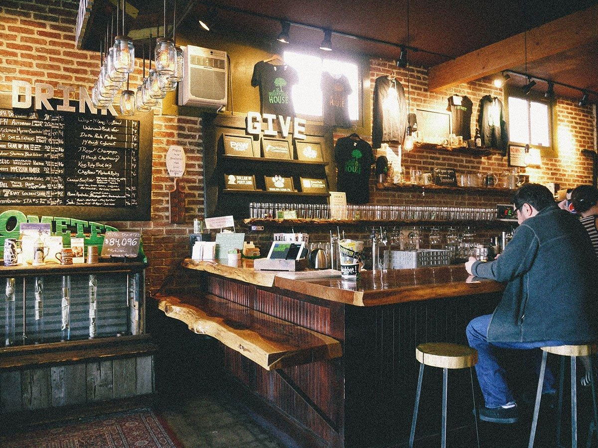 The Oregon Public House, Bar in Portland