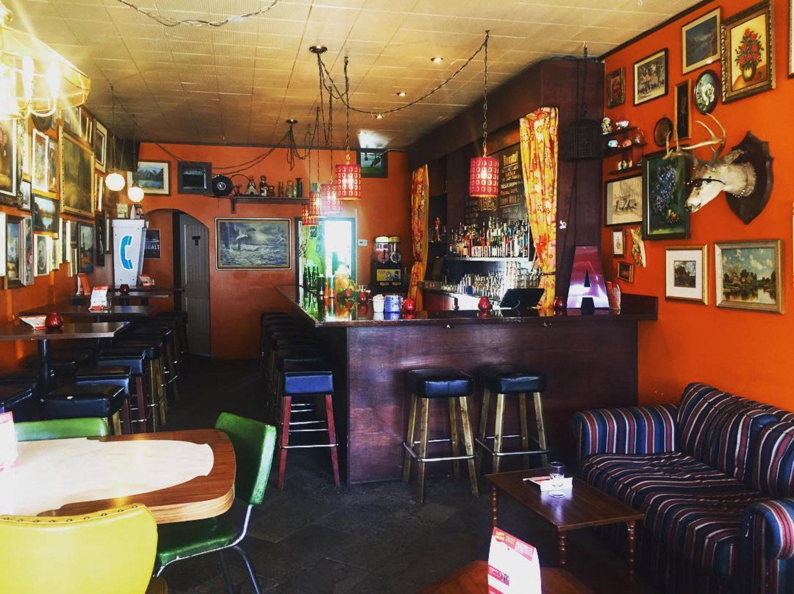 Uncle Abe's, Vancouver, Canada