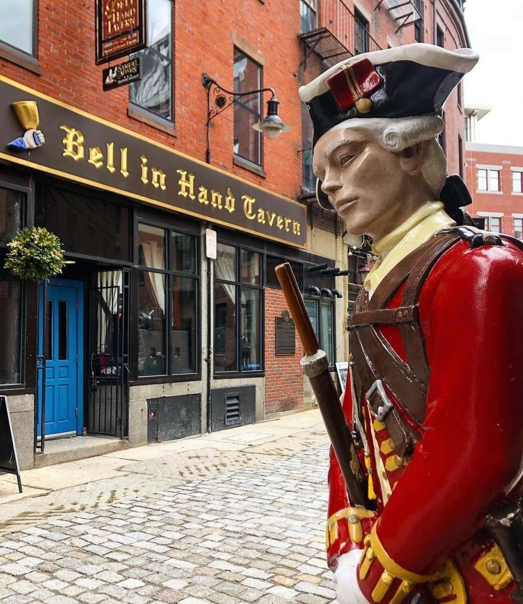 The Bell In Hand Tavern, Bar in Boston