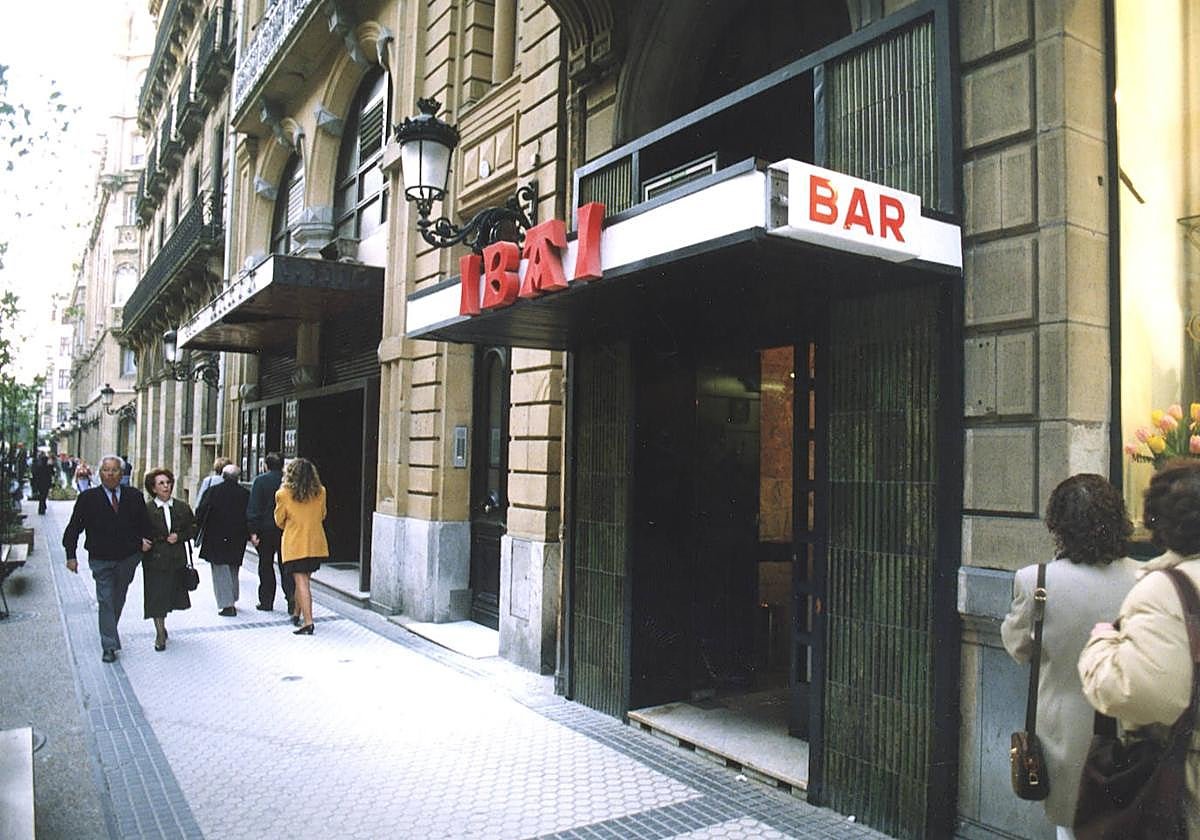 El Bar by Paulo Airaudo, Bar in San Sebastián