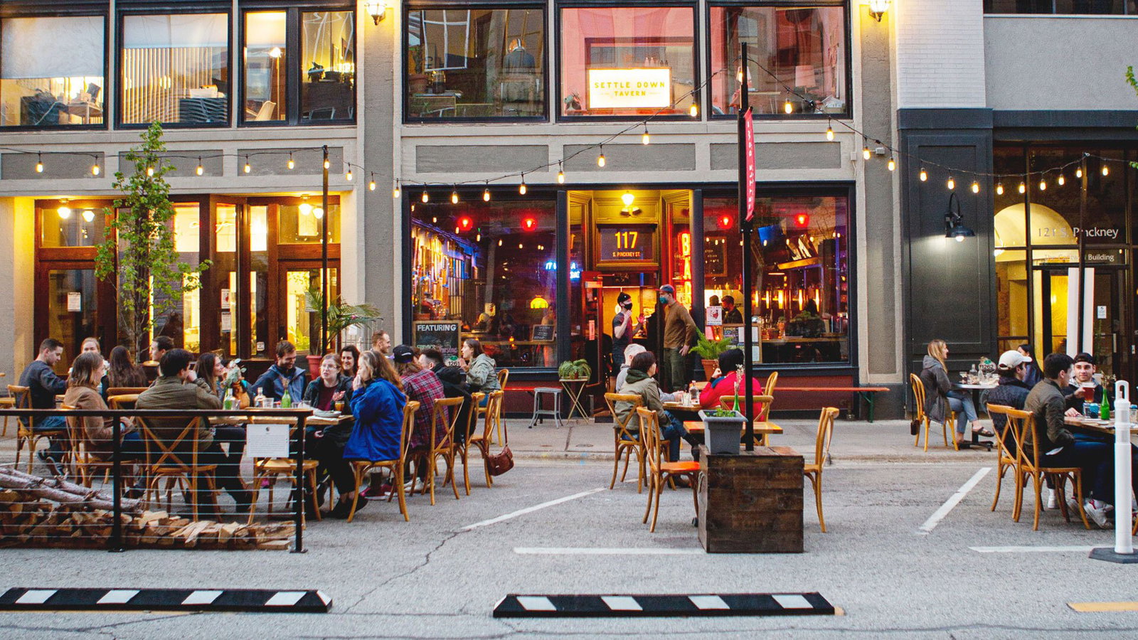 Settle Down Tavern, Madison, United States