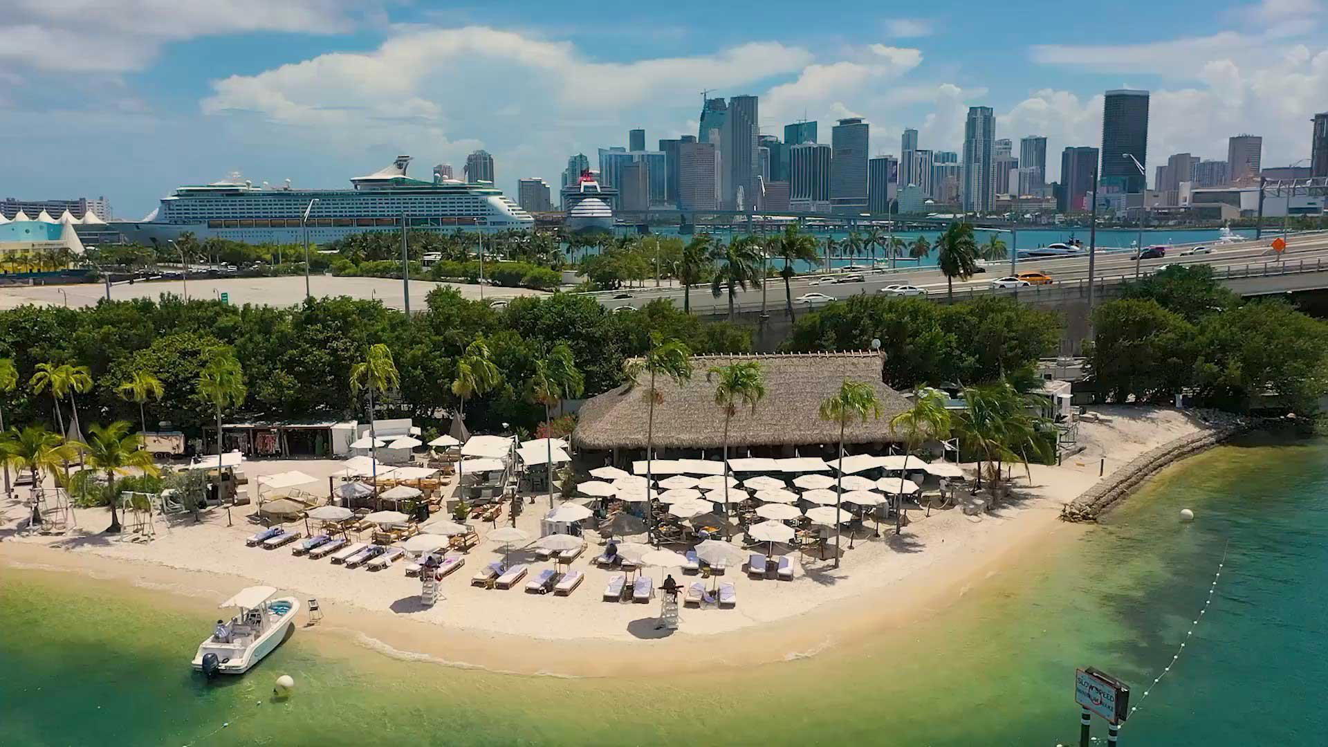 Joia Beach restaurant in Miami, United States