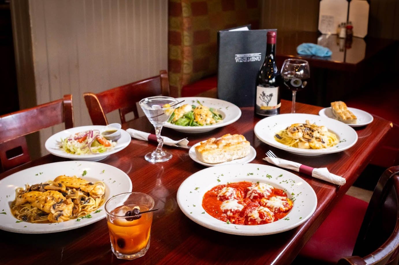 Milano's Italian Restaurant Pizza and Bar, Jacksonville, United States