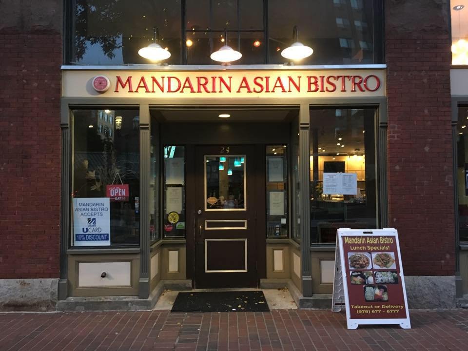 Mandarin Asian Bistro, Bar in Lowell