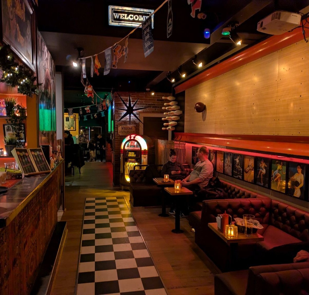 Lebowski Bar, Bar in Reykjavík