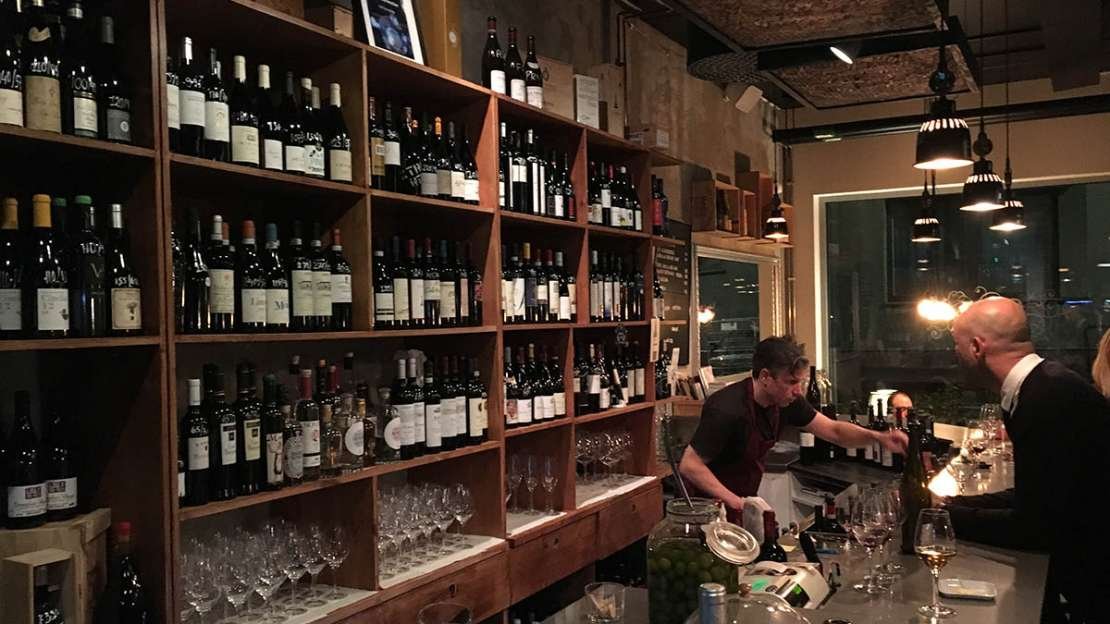 Karlshamnsgatan 5 Wine Bar, Bar in Malmö