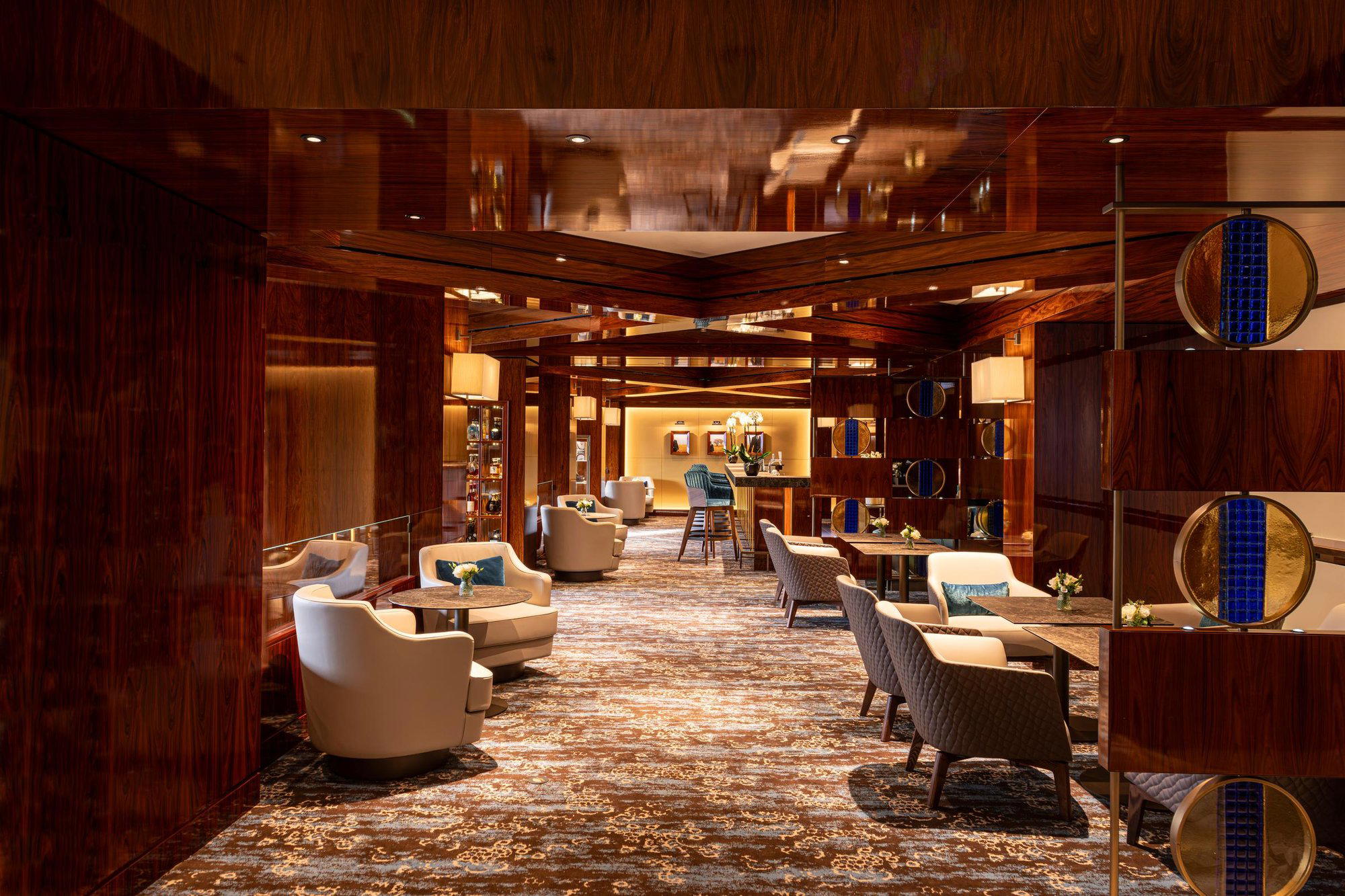 MO Bar im Mandarin Oriental Geneva bar in Genf