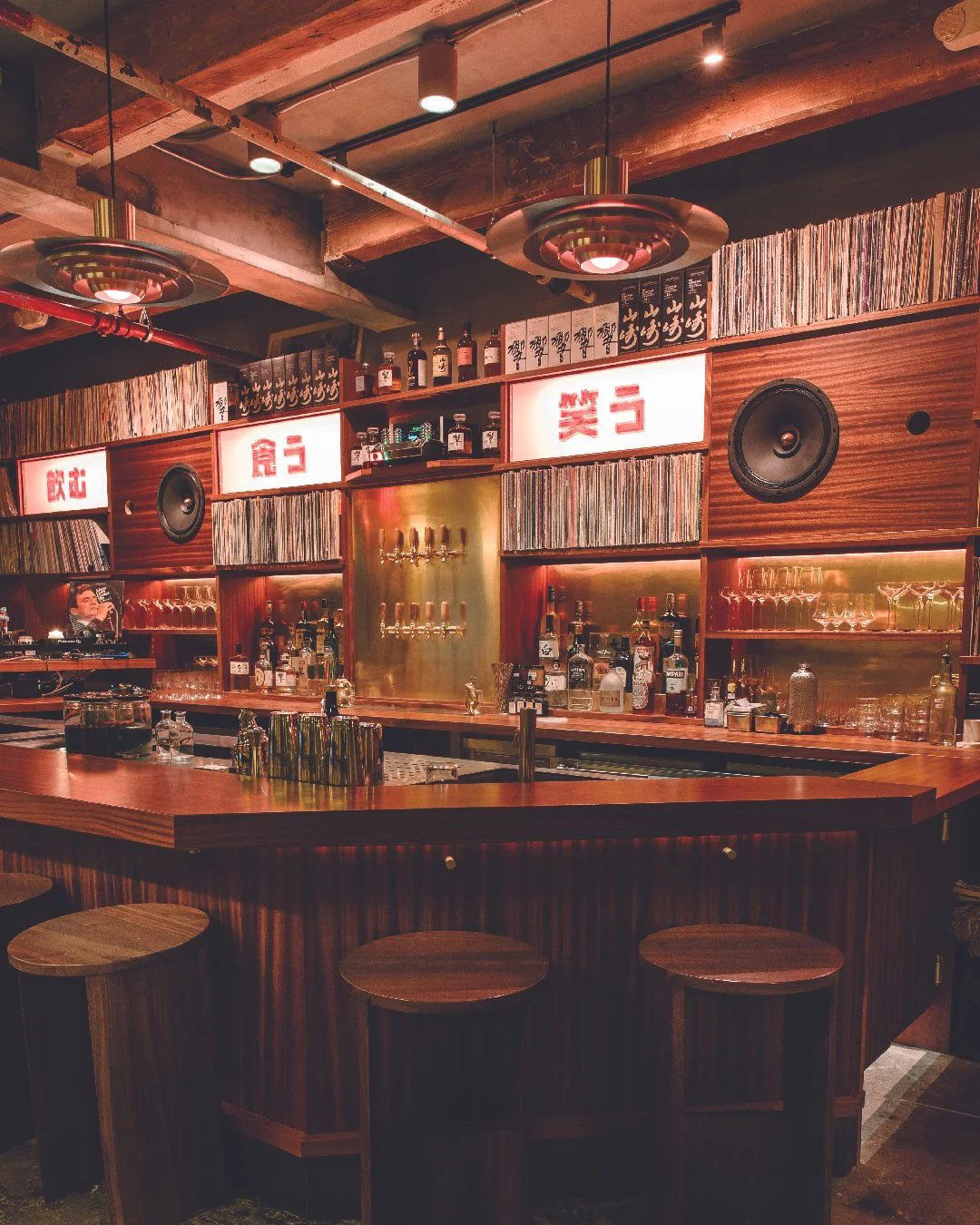 NBetween, Bar in New York City