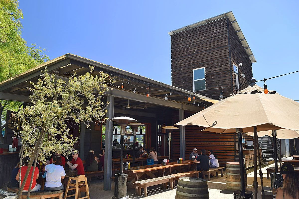 Station Tavern, Bar in San Diego