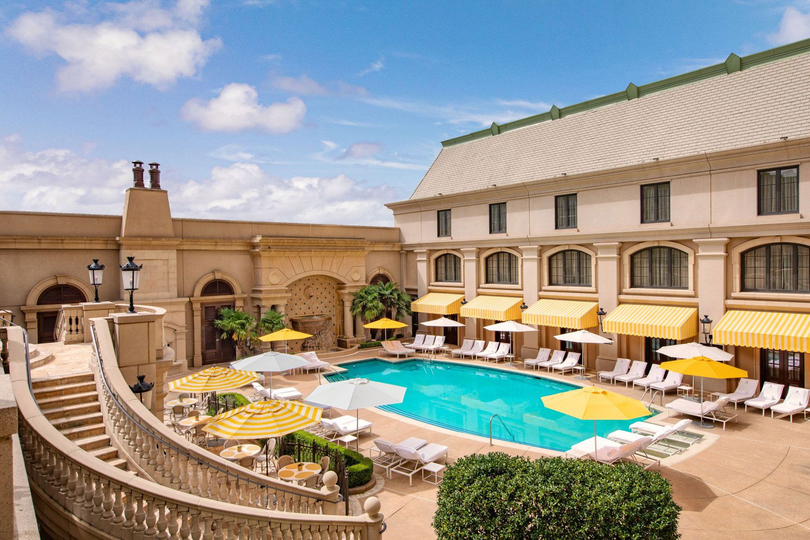 Poolside Piazza, Bar in Atlanta