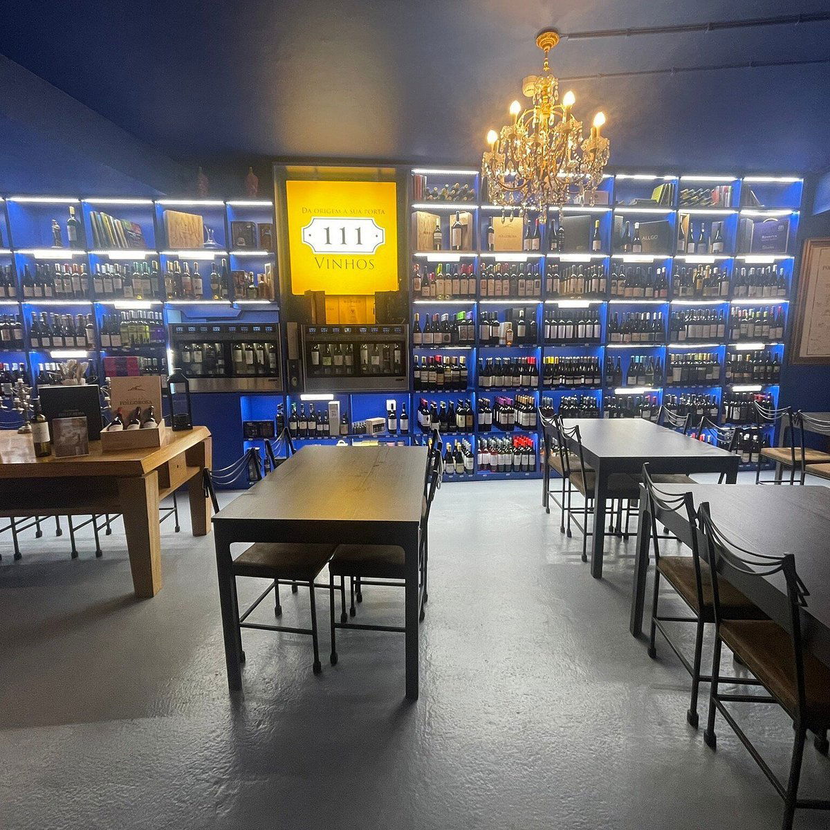 111 Vinhos, Bar in Lisbon
