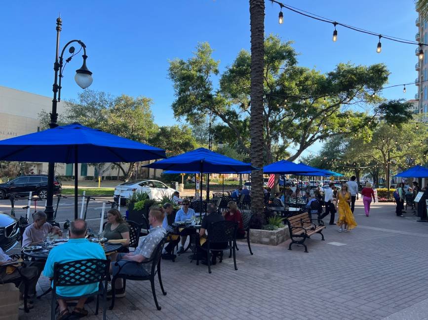 Parkshore Grill, Bar in St Petersburg