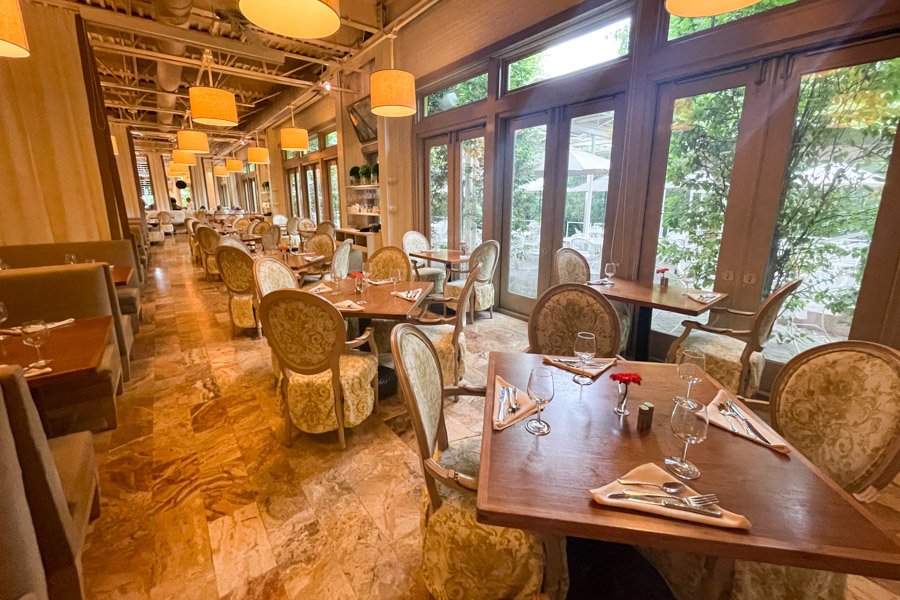 Print Works Bistro bar in Greensboro, United States