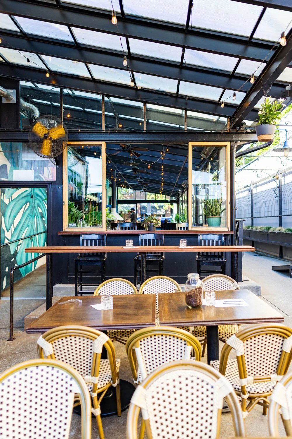 Sabine Café & Bar, Bar in Bellevue