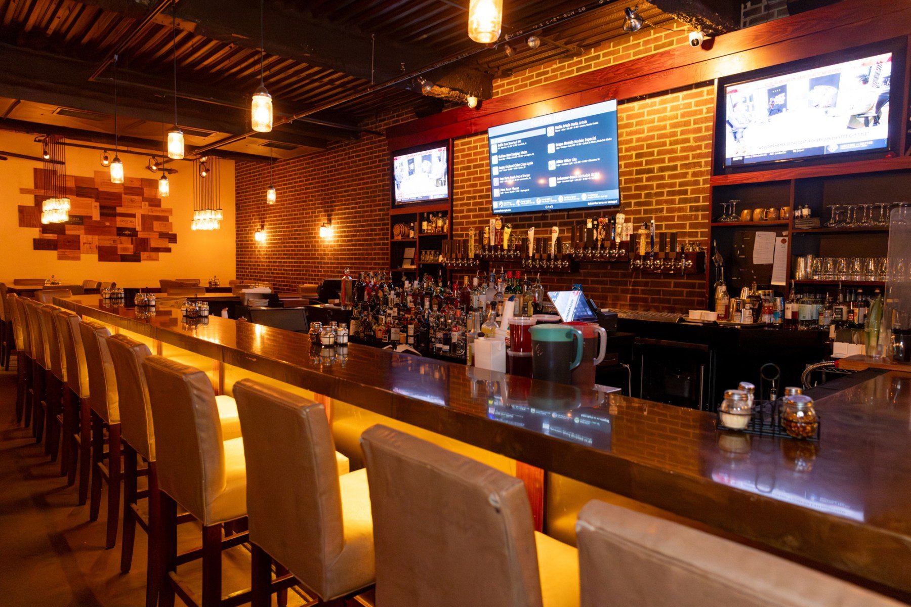 Proper Brick Oven & Tap Room bar in Pittsburgh, United States