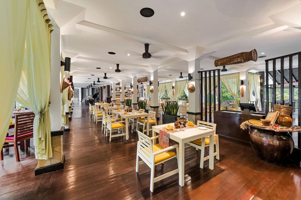 The Longhouse Wine Cellar bar in Kota Kinabalu