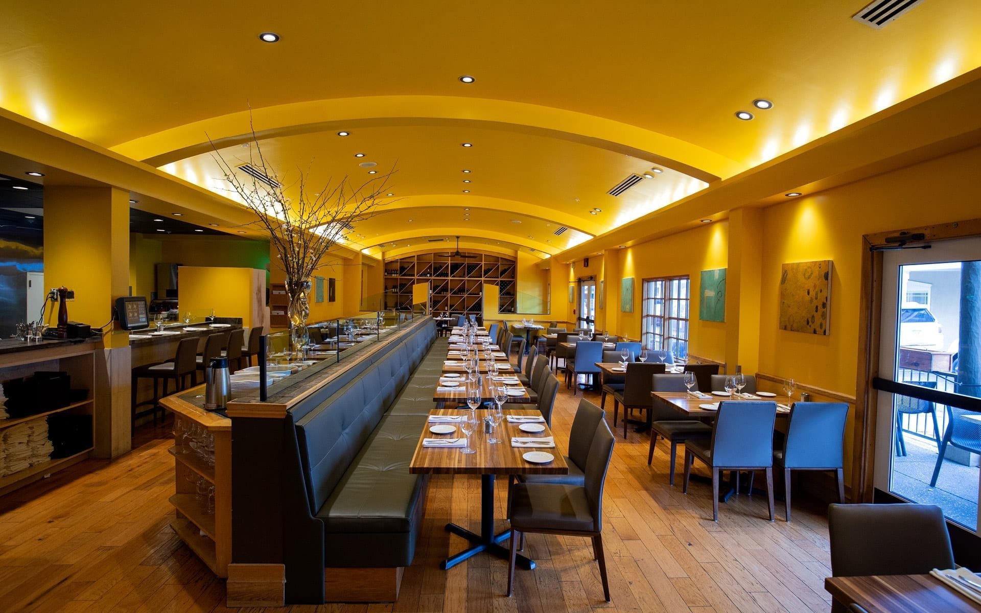 Seasons Rotisserie & Grill bar in Albuquerque, United States