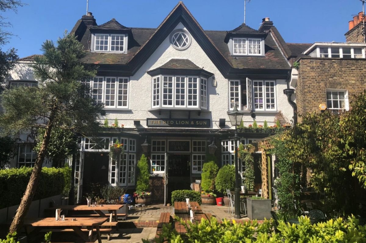 The Red Lion & Sun bar in London, United Kingdom