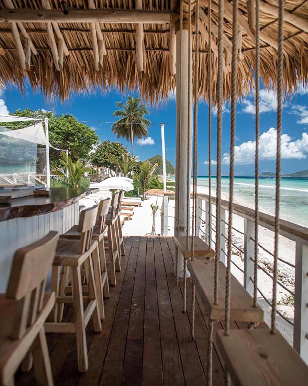 Johnny’s Beach Bar