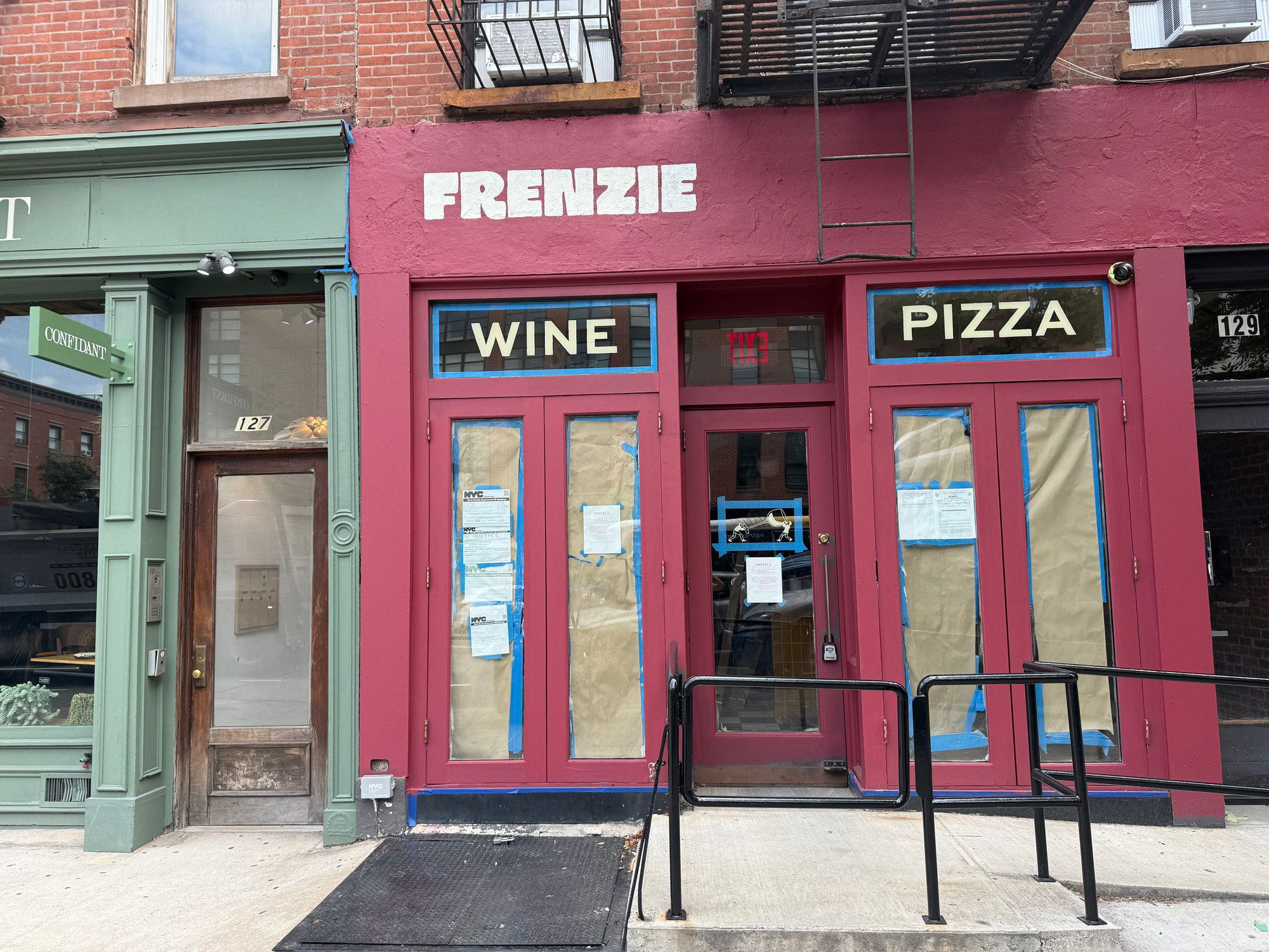 Frenzie, Bar in Brooklyn