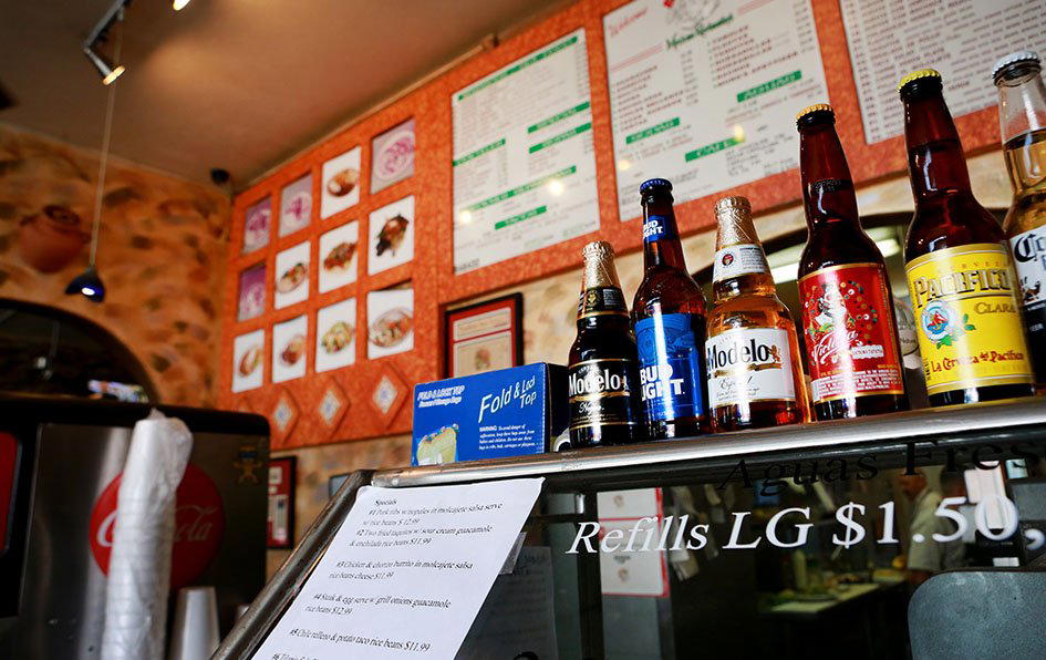 El Metate bar in Pasadena, United States