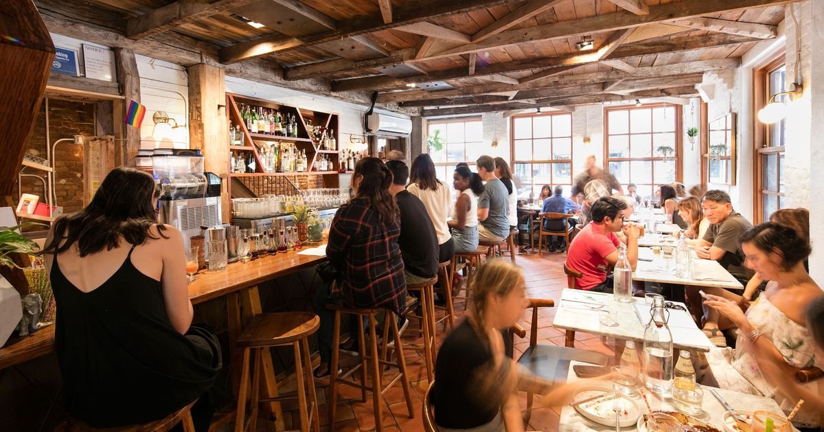 Sunday In Brooklyn, Bar in New York City