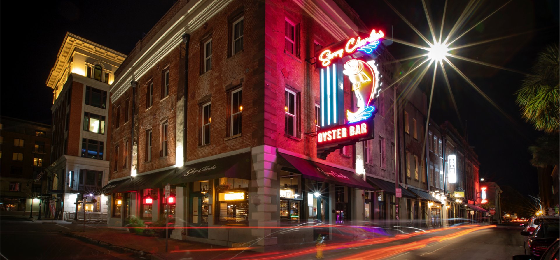 Sorry Charlie's Oyster Bar bar in Savannah