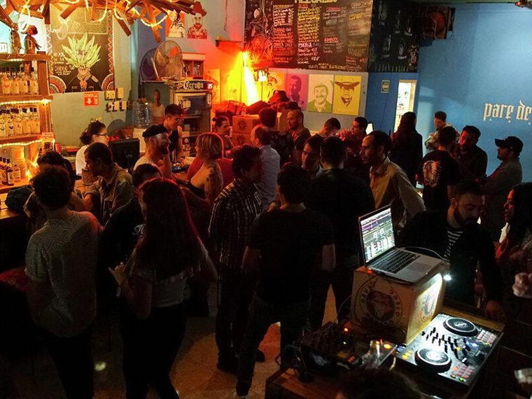 Pare de Sufrir Mezcalería, Guadalajara, Mexico