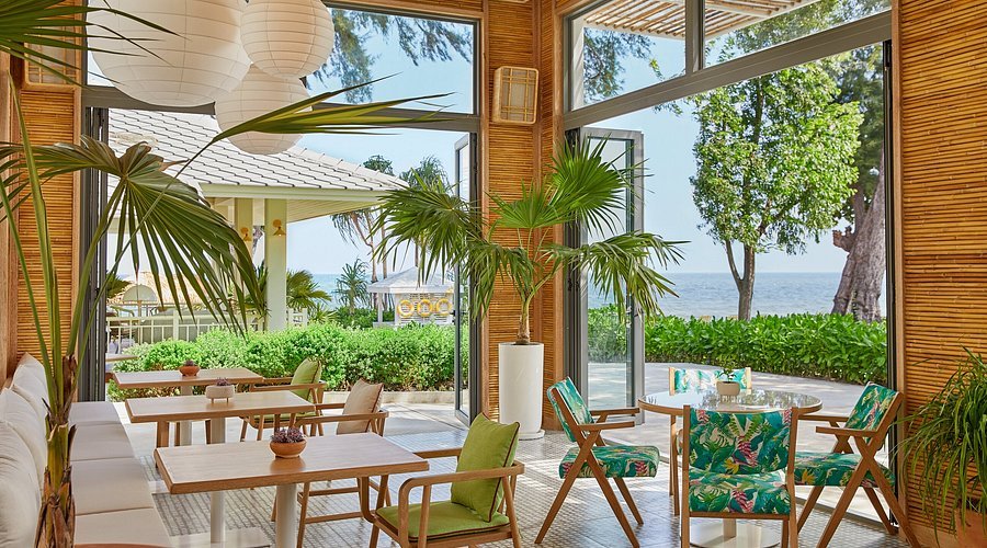 Lido Bar