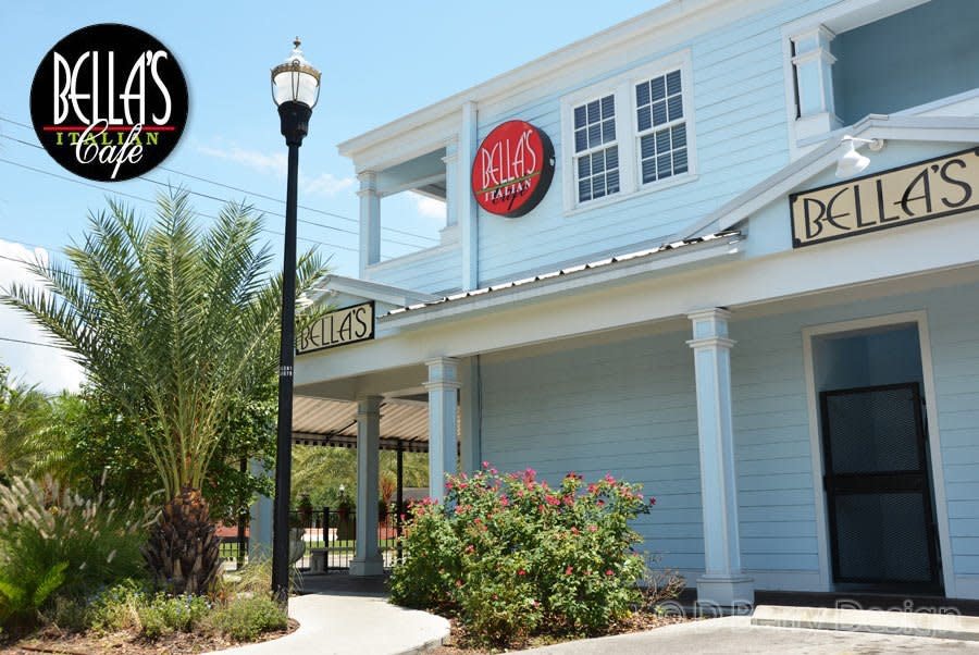Bella's Italian Cafe, Bar in Tampa