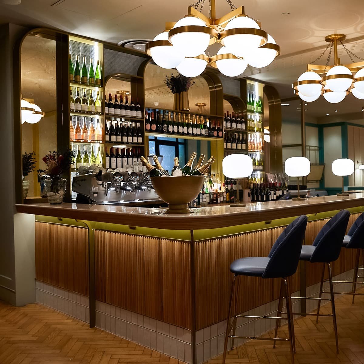 Côte Sloane Square, Bar in London