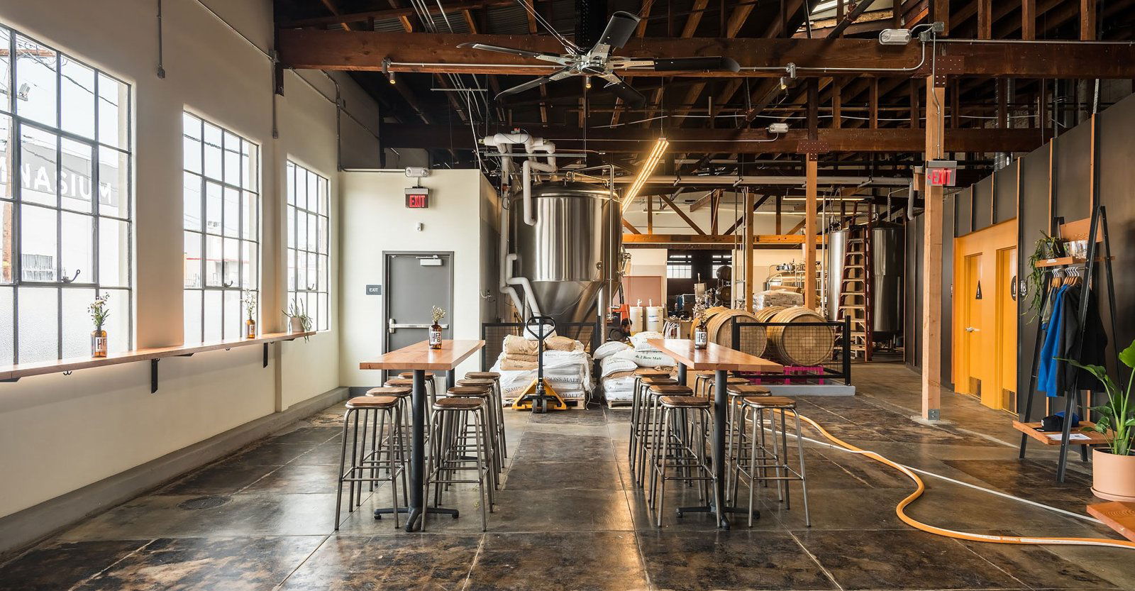 Highland Park Brewery, Bar in Los Angeles