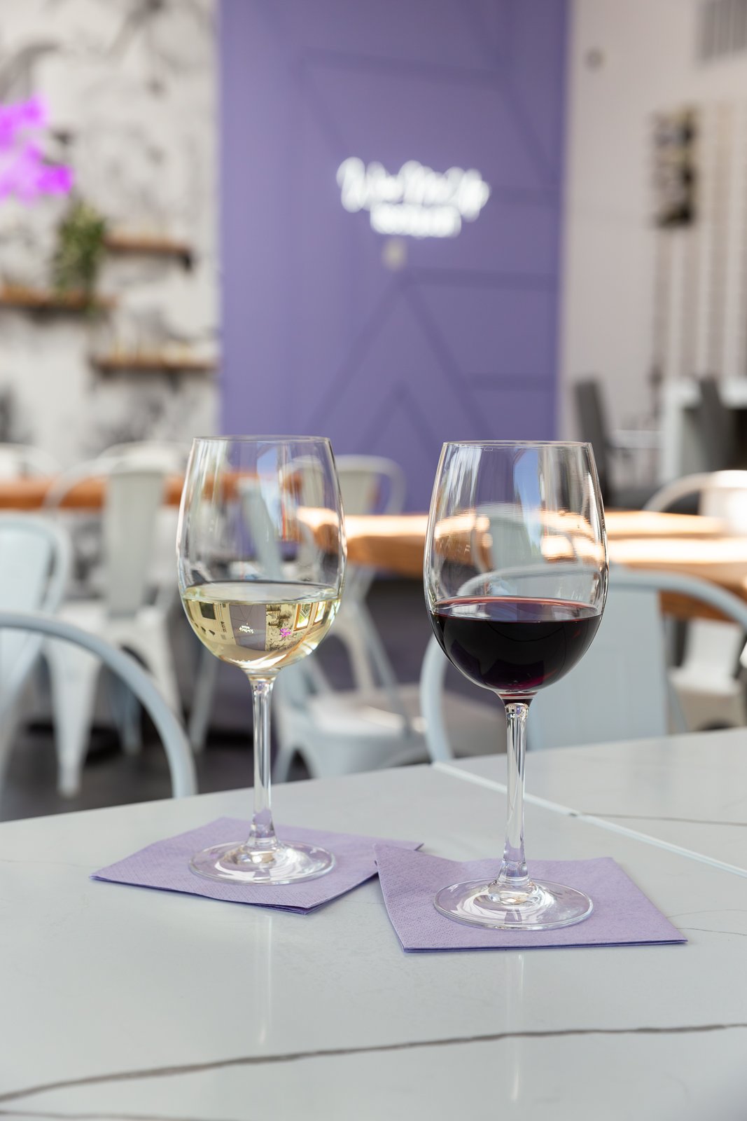 Wine Me Up, Bar in Issaquah