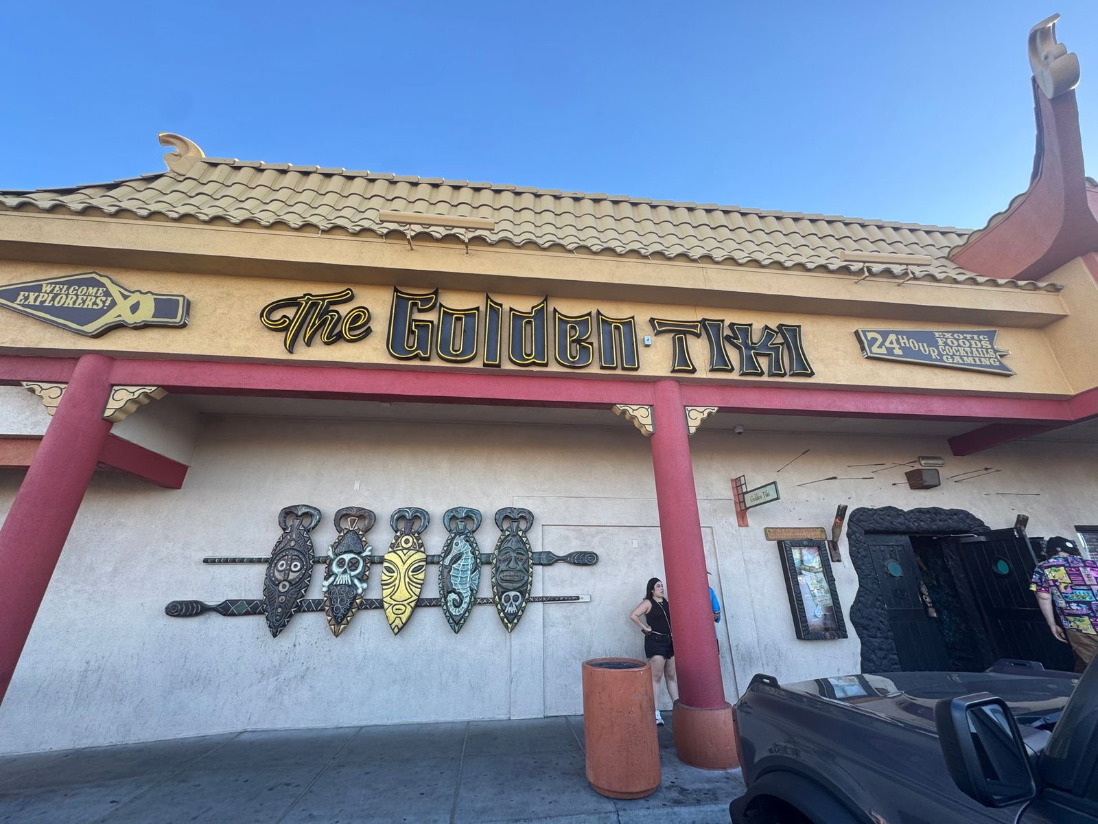 The Golden Tiki, Paradise, United States