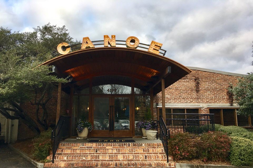 Canoe bar in Vinings
