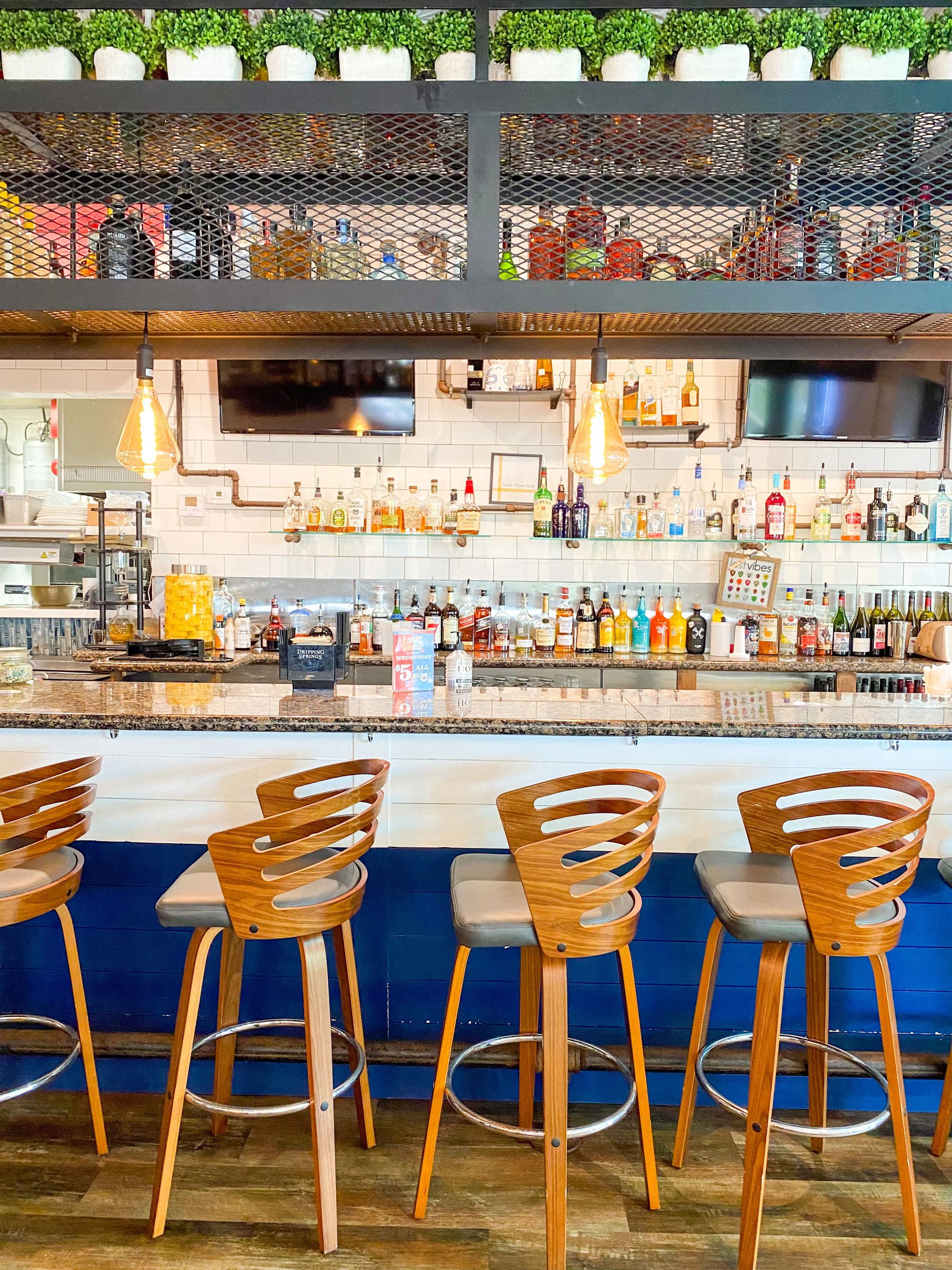 Good Vibes Coastal Kitchen, Bar in Pearland