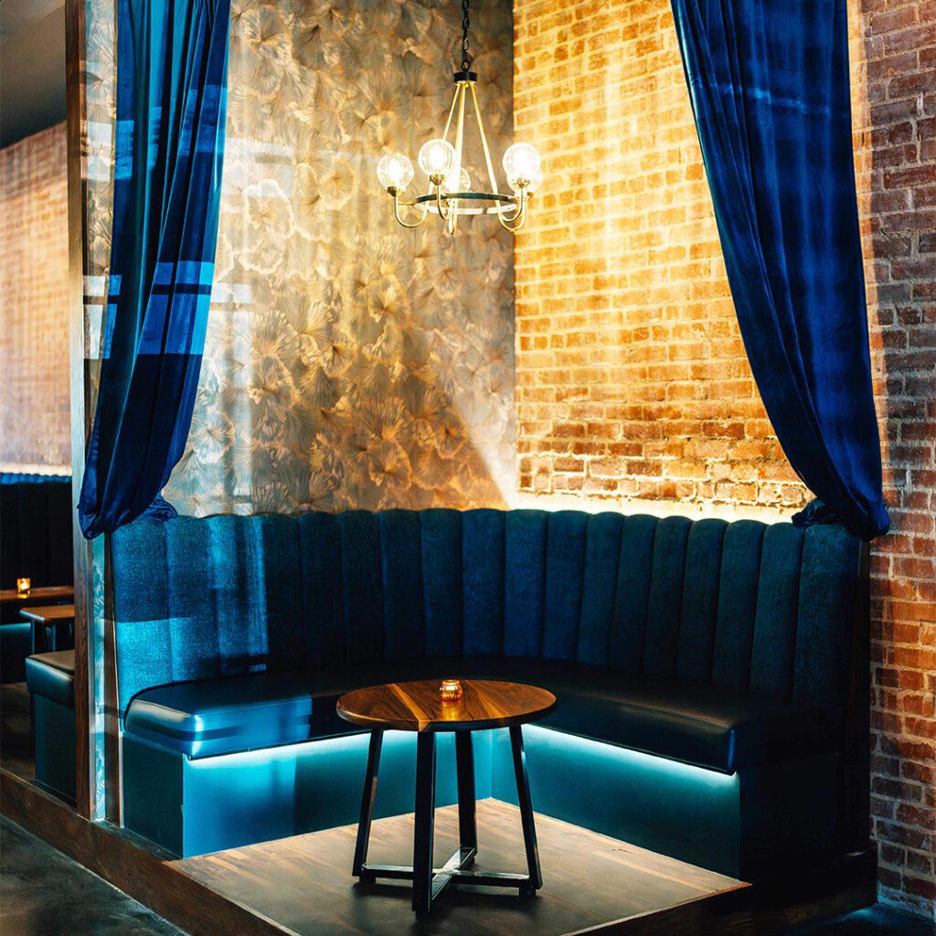 Alchemy Cocktail Lounge bar in Edmond