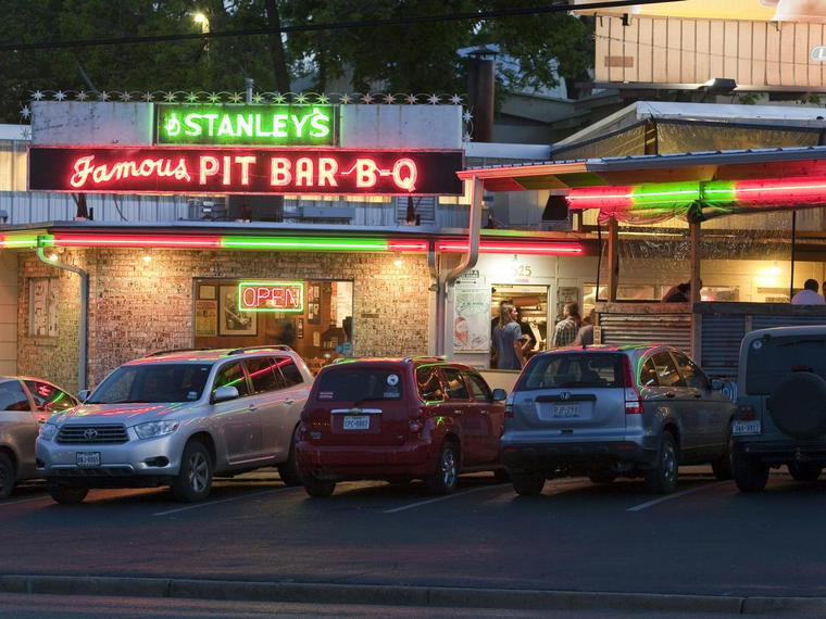 Stanley's Famous Pit Barbecue, Tyler, United States