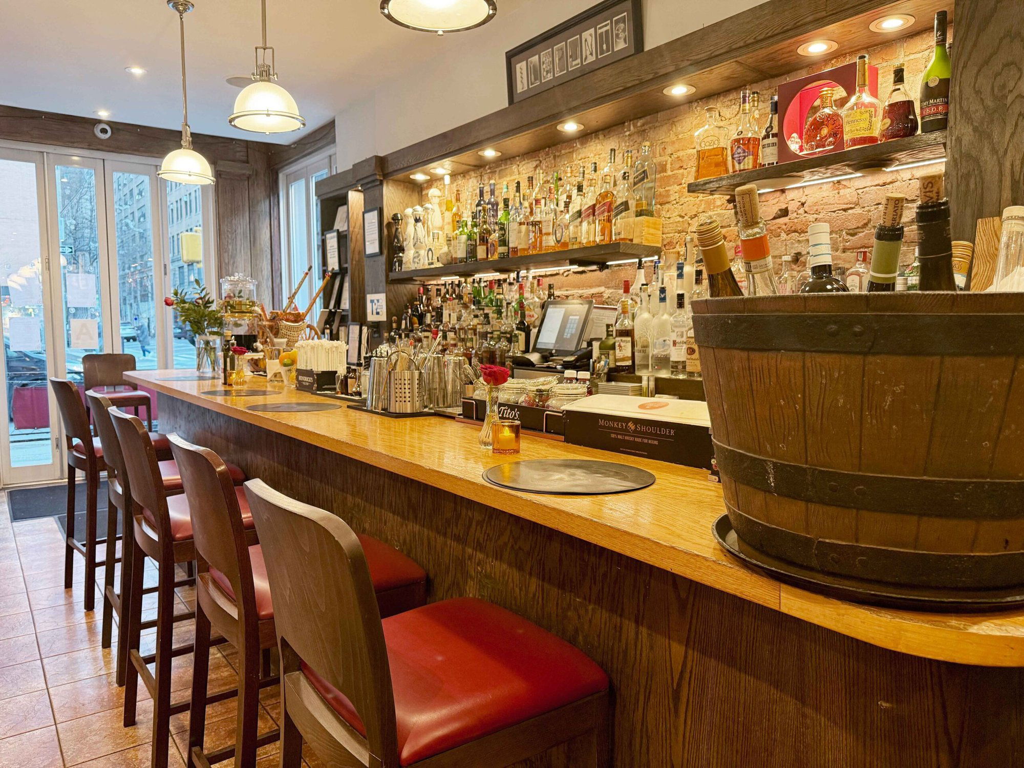 IL Punto, Bar in New York City