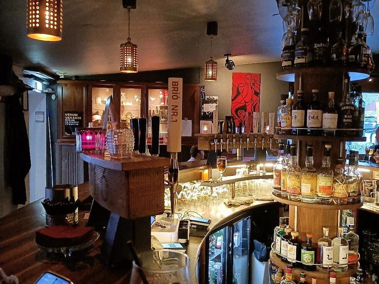 Bar og setustofa, Bu Ir, Iceland