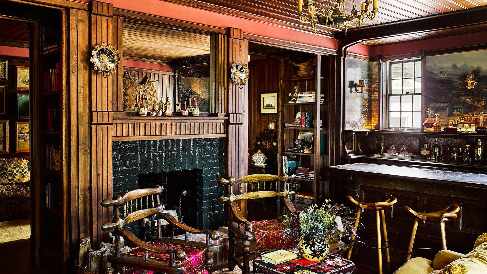 Greydon House bar in Nantucket