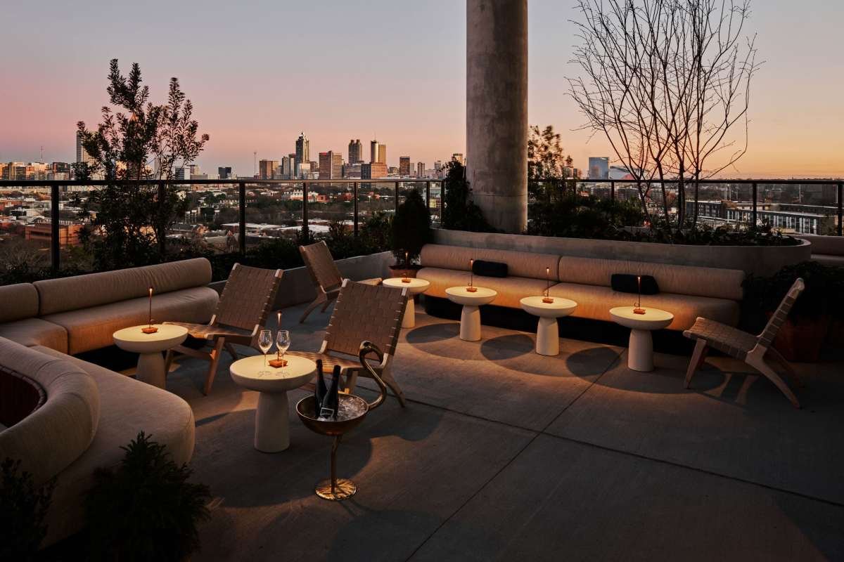 Rabbit Ears bar in Atlanta, United States