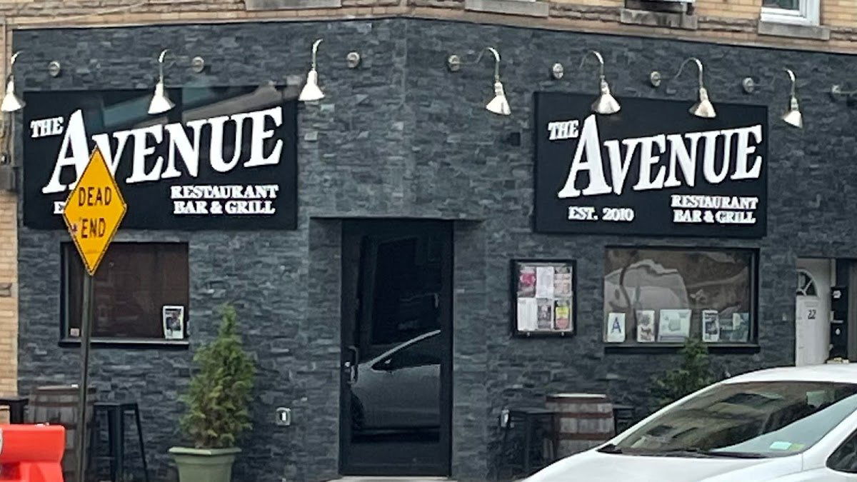 Avenue, Bar in New York City